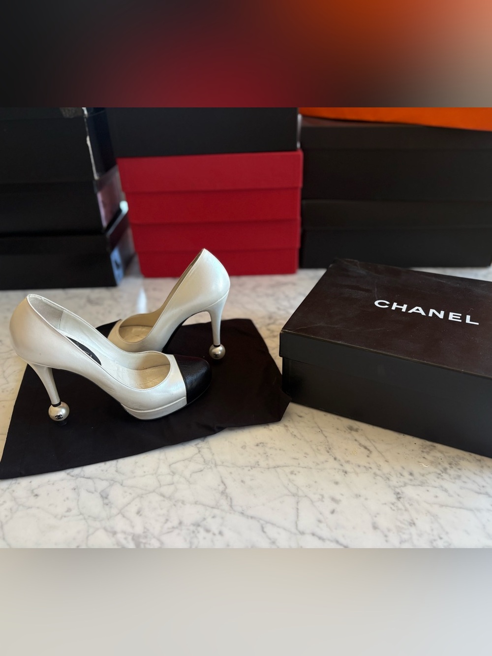 CHANEL IVORY AND BLACK CAPE, LEATHER PLATFORM PUMPS
